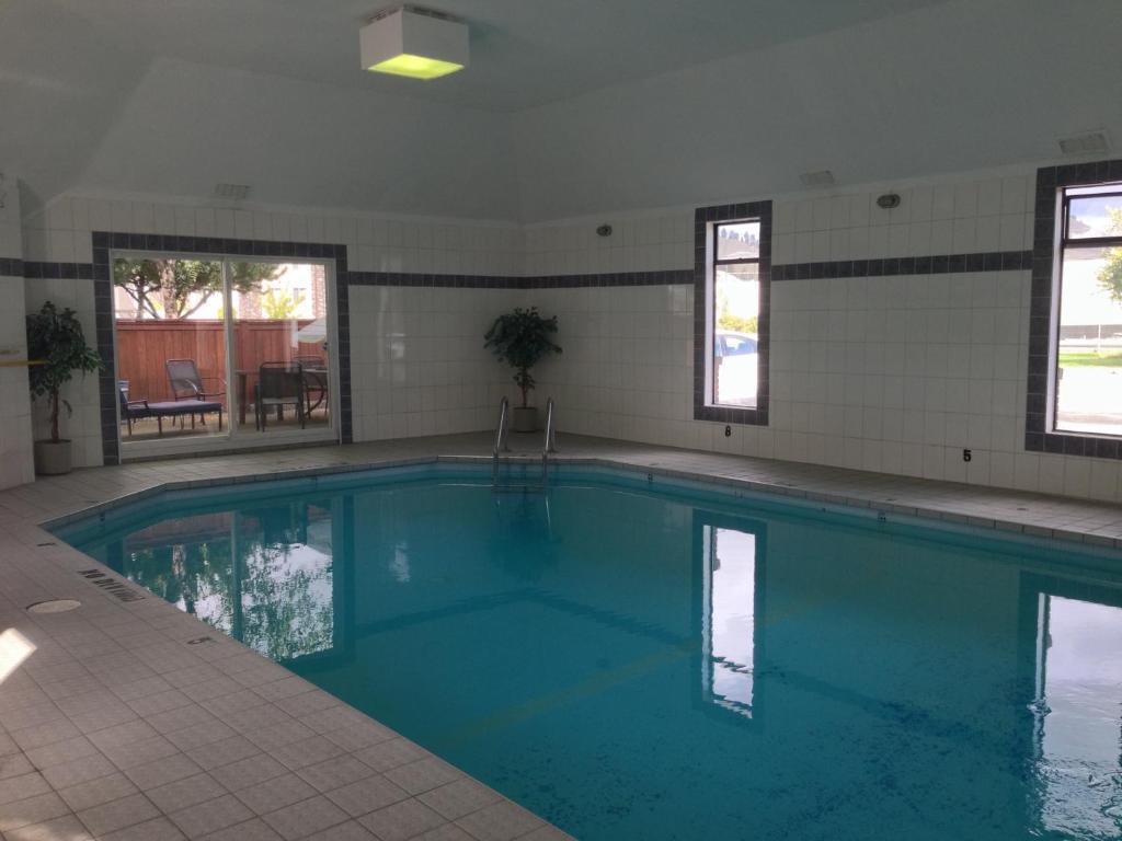North Pointe Inn And Suites Kelowna Eksteriør bilde